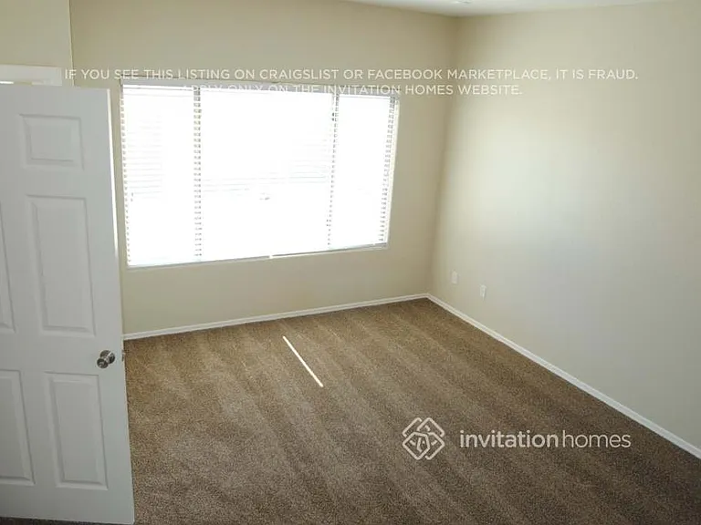 10209 W Parkway Dr — Photo 6
