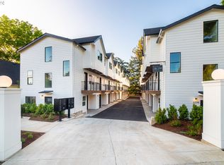6391 E Burnside St, Portland, OR 97215