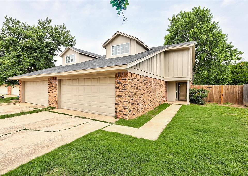 1st image of 3815 Belhaven Cir #3817