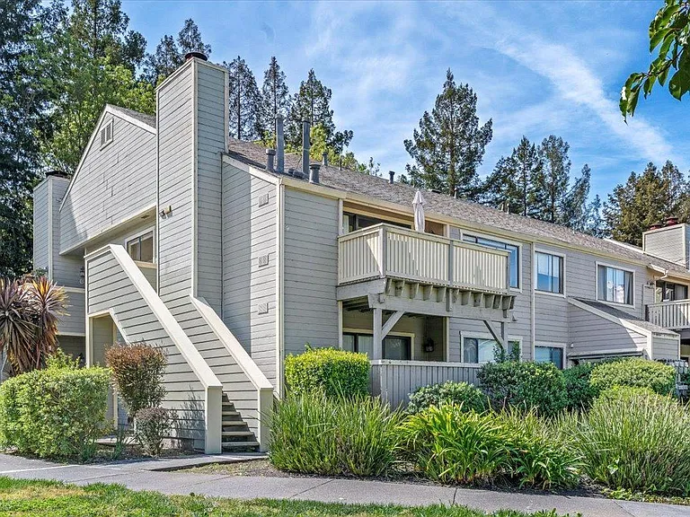 259 Enterprise Dr — Photo 2
