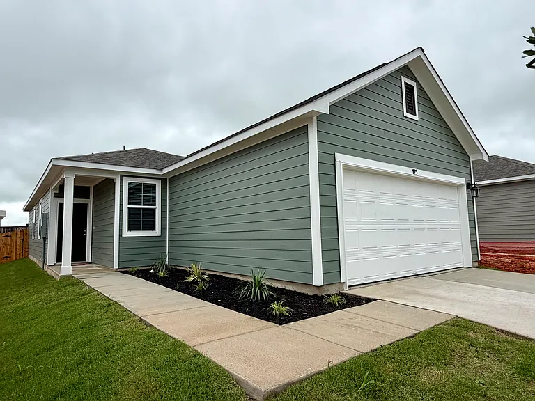 125 Cutleaf Cv — Photo 3
