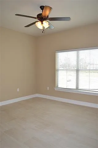 128 Oak Dr — Photo 8