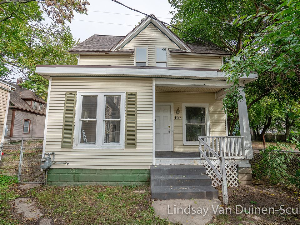 1st image of 107 Quigley Blvd SW