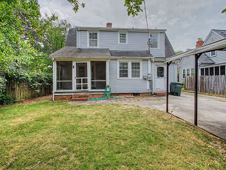 100 Chesterfield Rd — Photo 19