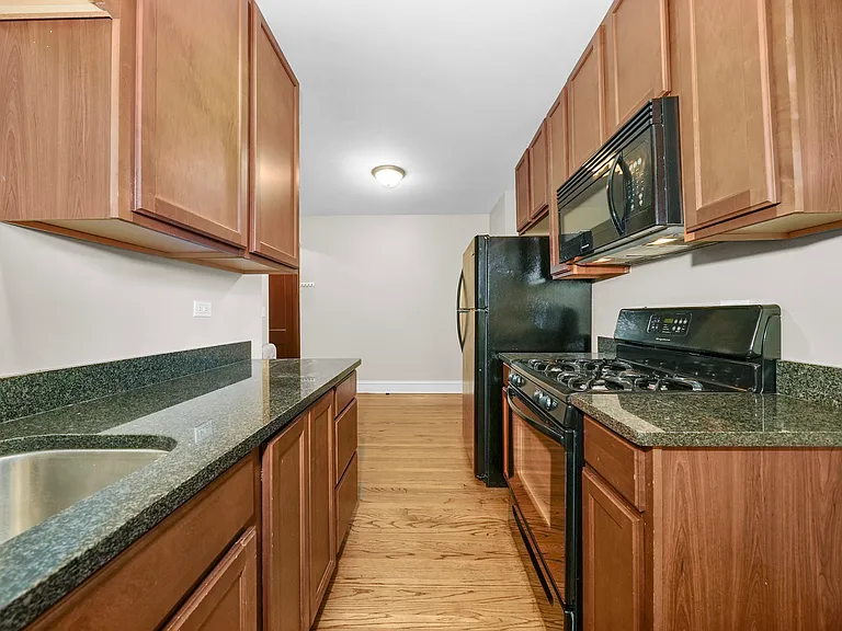 1929 Grove Ave #305 — Photo 12