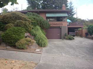 8910 41st Ave SW, Seattle, WA 98136