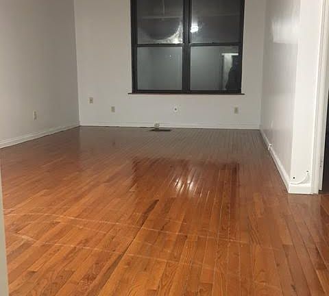3rd image of 226 Sumpter St #2