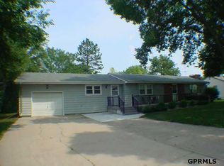 608 S 18th St, Blair, NE 68008