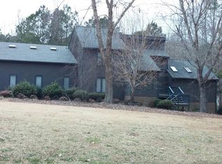 2012 Pine Bark Ln, Clayton, NC 27520
