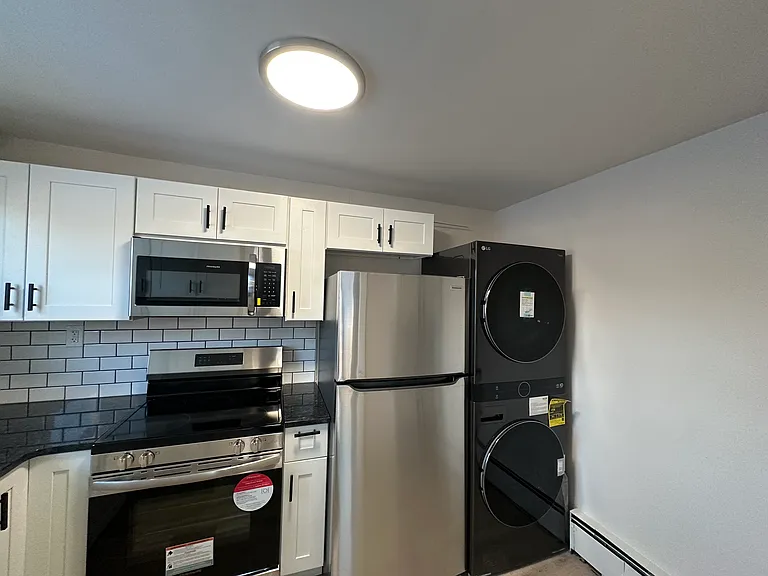 2259 Hamilton Ave #2 — Photo 3