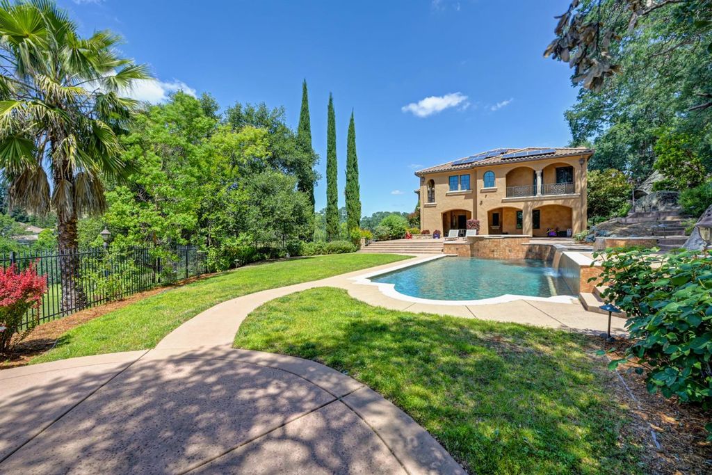 Home at Whitney Oaks Golf Club