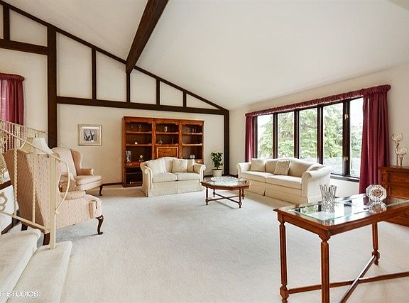 4th image of 13718 Venetian Ct