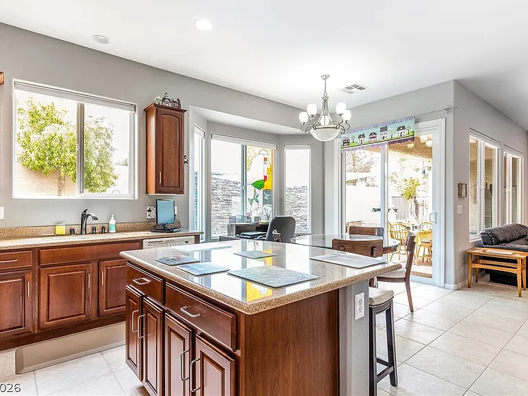 2611 Savannah Springs Ave — Photo 16