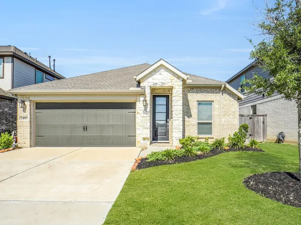 2450 Rosemary Sage Dr, Brookshire, TX 77423