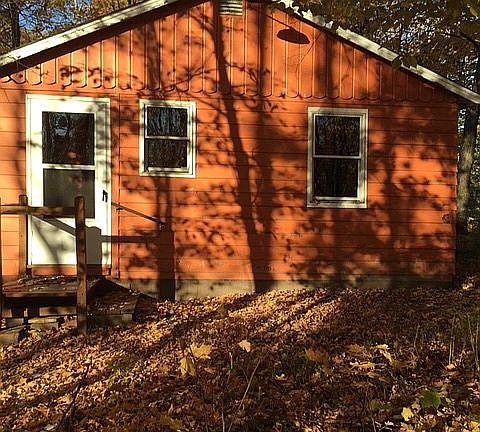 South Side, Main Entry