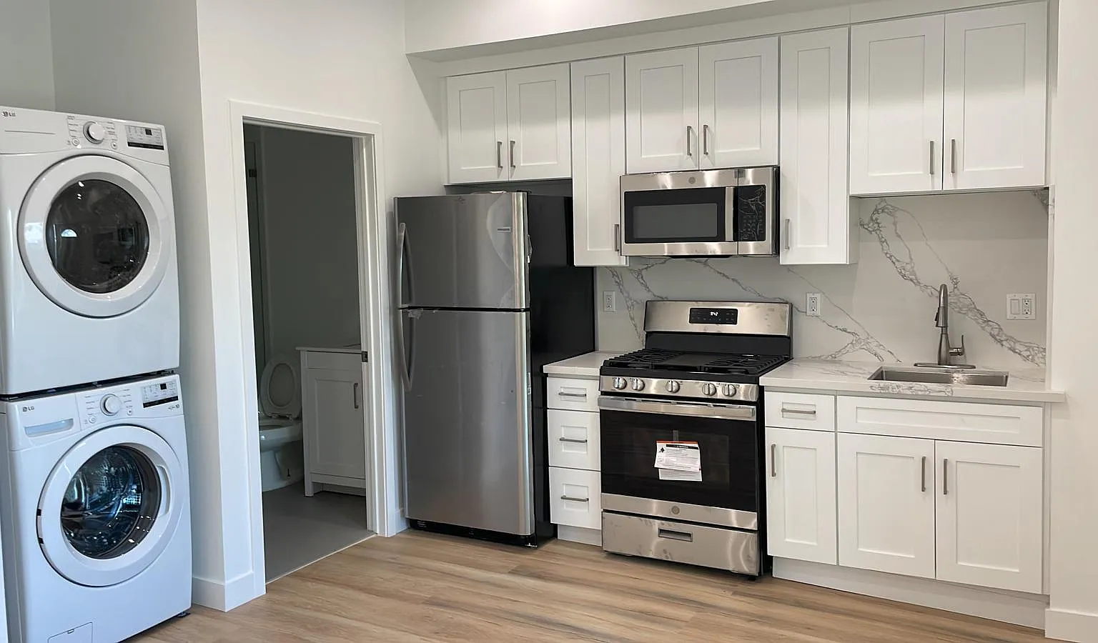 1/2 Alta Vista Dr, Glendale — Photo 4