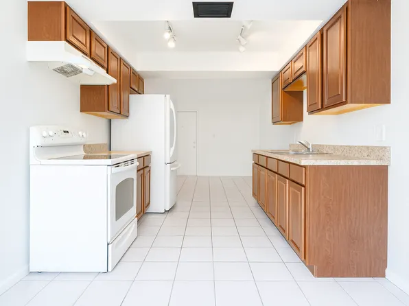 2105 Canal St, 2105 Canal St APT 6, Fort Myers, FL 33901