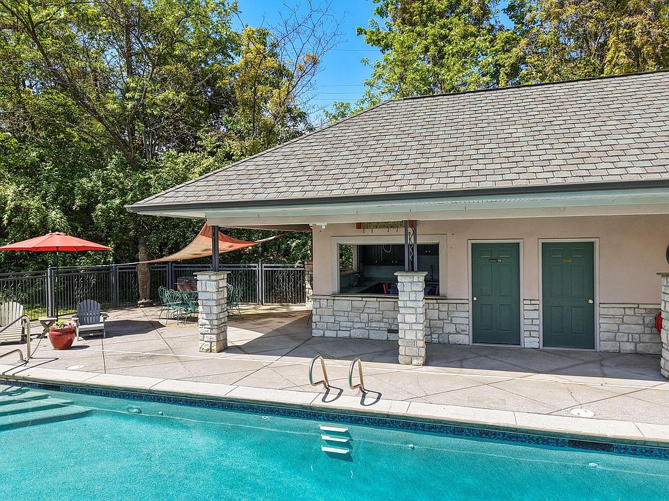 64th image of 1511 Carroll Ln