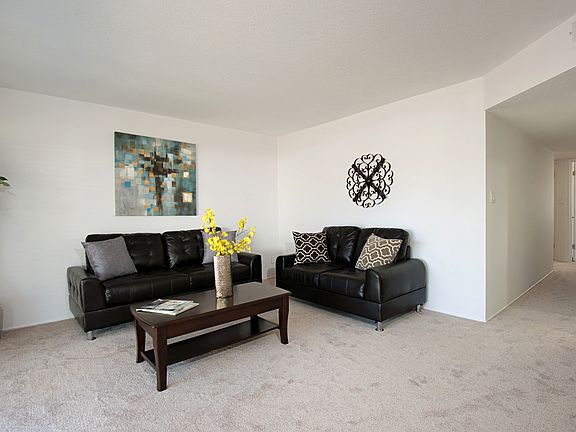 4th image of 4130 Ashford St