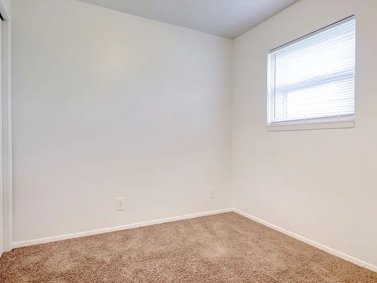 Lakewood Terrace Apartments — Photo 8