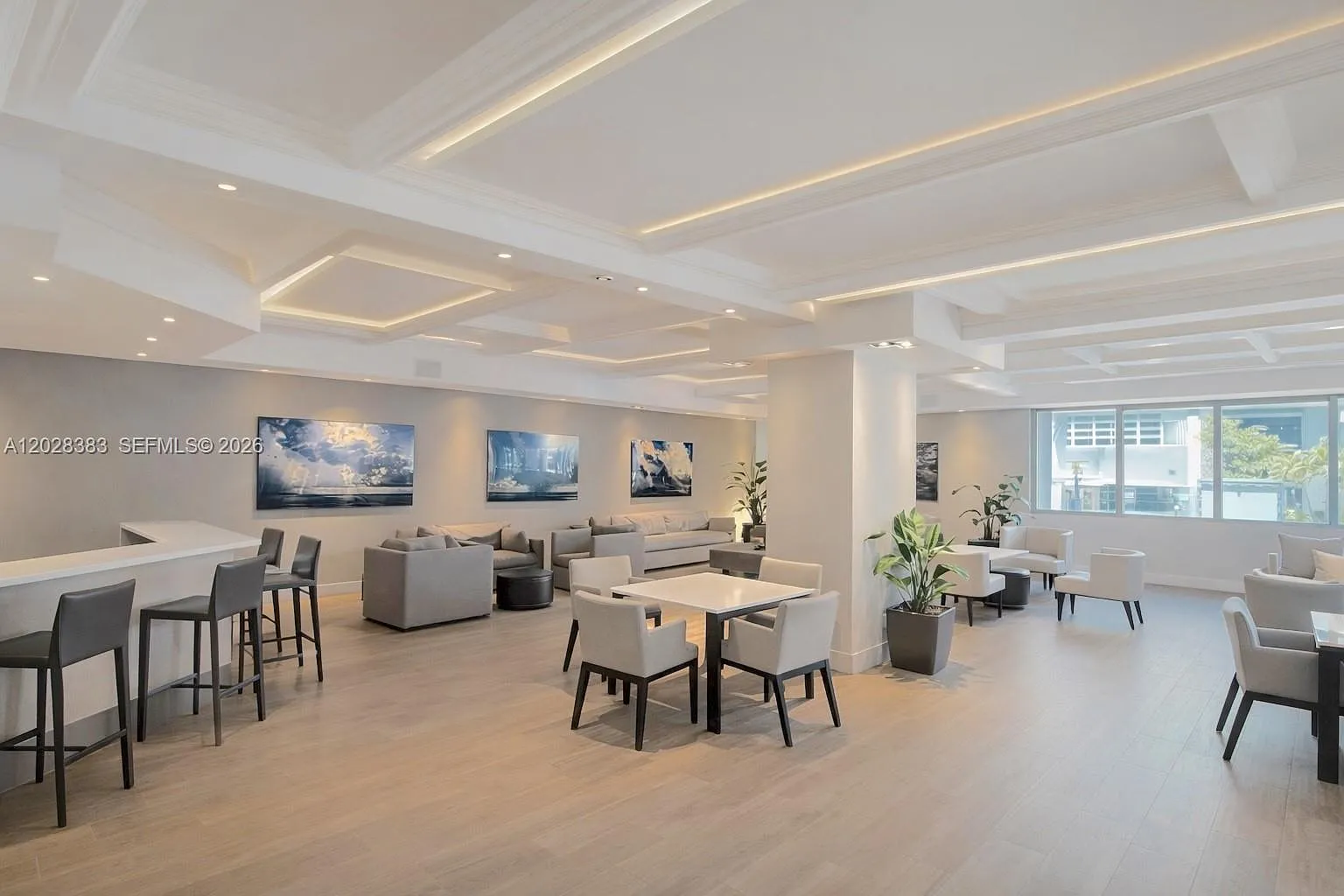 The Decoplage Condo — Photo 3