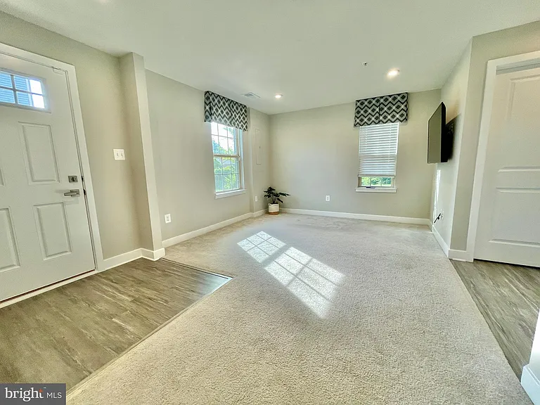 9537 Tall Oaks Rd — Photo 46