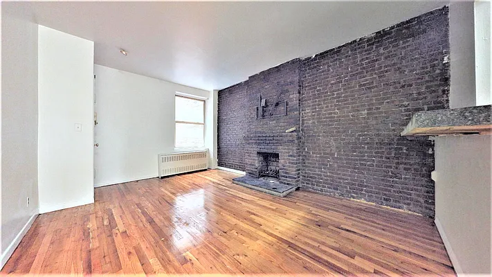 Rented by Bond New York | media 3