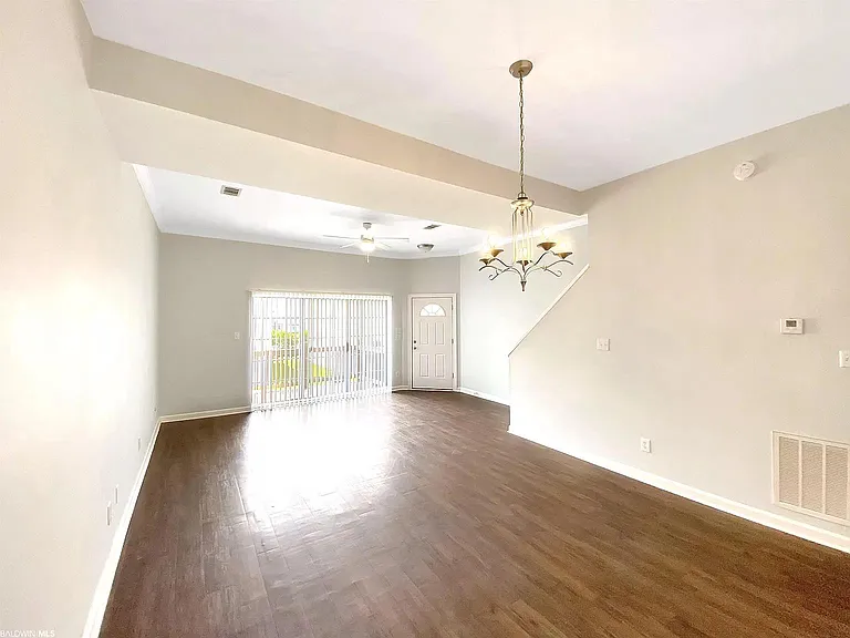 4 Yacht Club Dr #9 — Photo 2