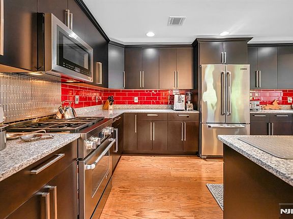 4th image of 2308 Freeman Way