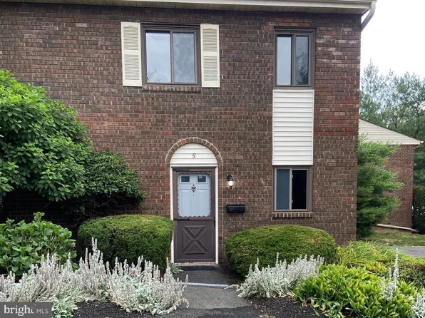 5 Kings Ct #5, Hatboro, PA 19040
