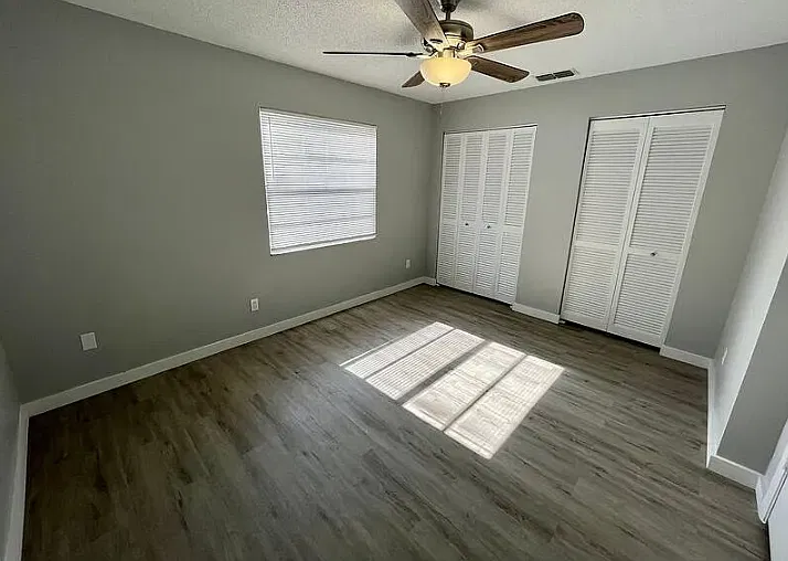 Temple Terrace Townhomes — Photo 3