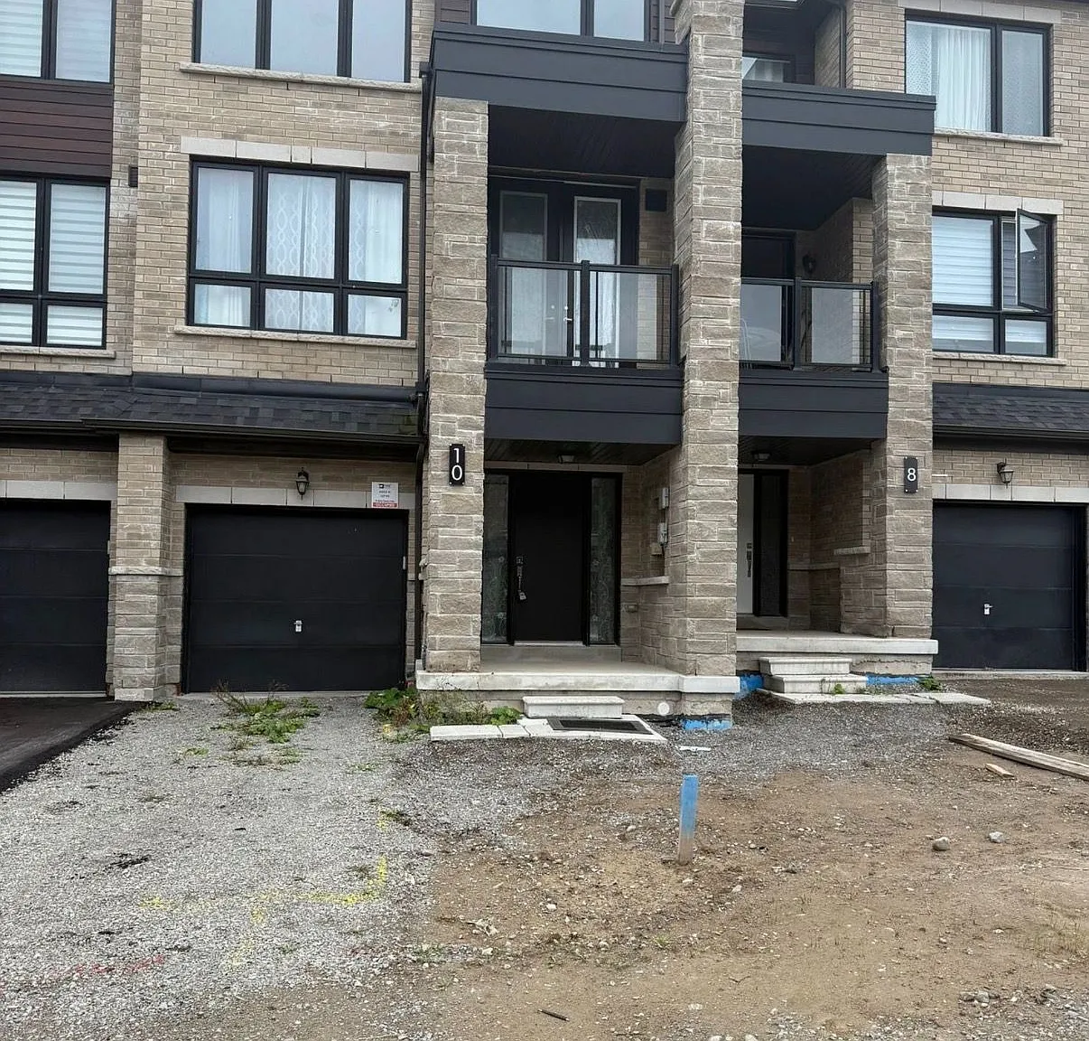 3 bed, $3,000 — Photo 1