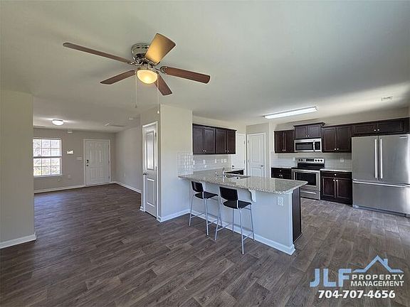 4th image of 4265 Long Arrow Dr