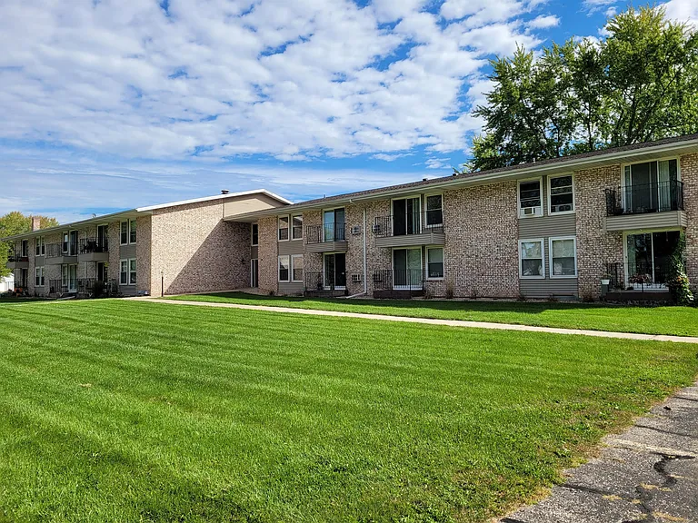 313 Higgins Dr — Photo 11