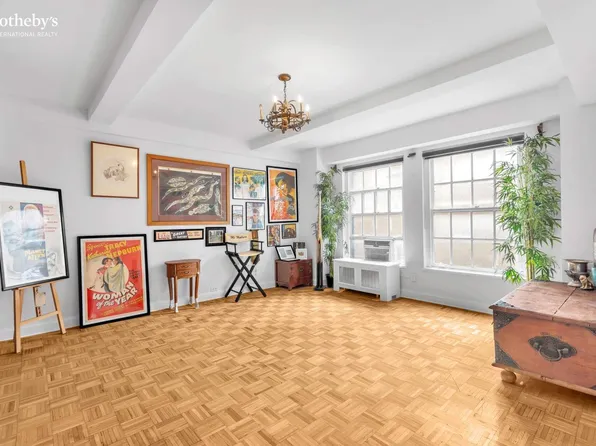 1 5th Avenue image 1 of 11