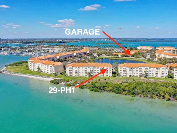 29 Harbour Isle Drive W #Ph01, Hutchinson Island, FL 34949