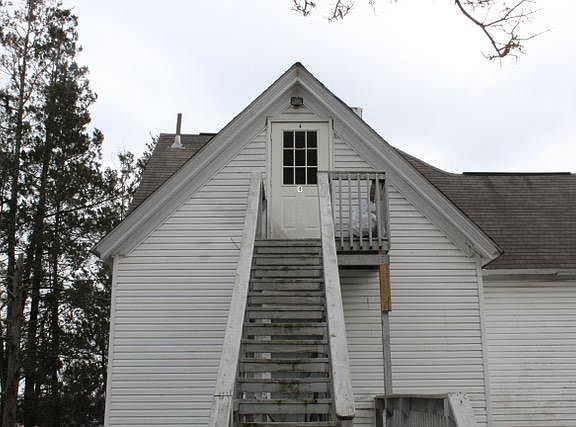 2nd image of 235 Watson Ave APT 4