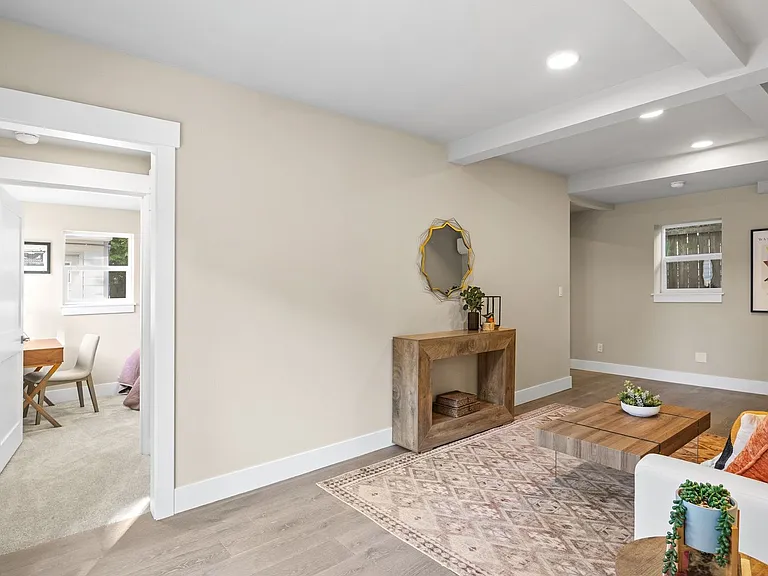 9547 Wallingford Ave N — Photo 27