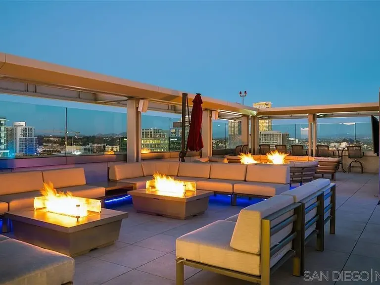 165 6th Ave #2301 — Photo 31