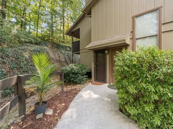 2707 Cumberland Ct SE, Smyrna, GA 30080