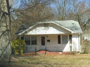 125 Tuckaseege Rd, Mount Holly, NC 28120