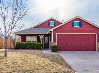 11402 E 110th St N, Owasso, OK 74055