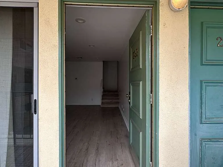 121 Sinclair Ave #233 — Photo 25