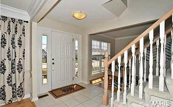 2nd image of 219 Chestnut Hill Dr