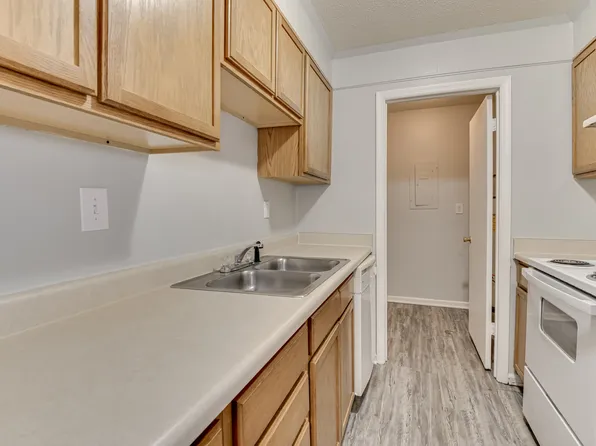 River's Edge Apartments, 520 E Buena Vista Ave #D101a68b1, North Augusta, SC 29841