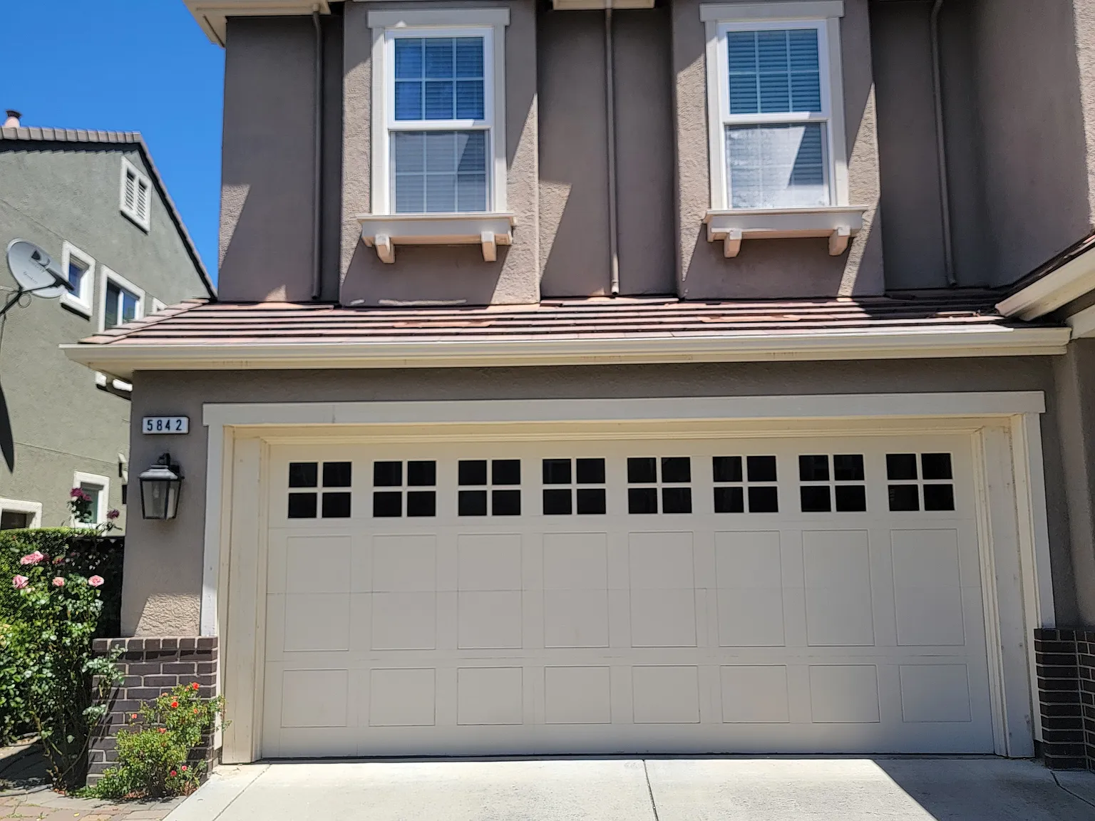 4 bed, 2809 sqft, $1,200 — Photo 2