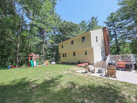 2nd image of 26 Wilshire Dr