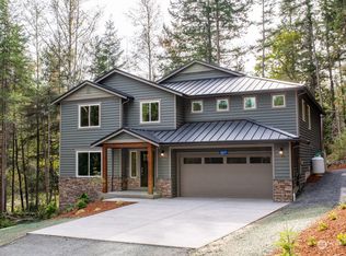 6977 Lakewood Park Ln, Anacortes, WA 98221