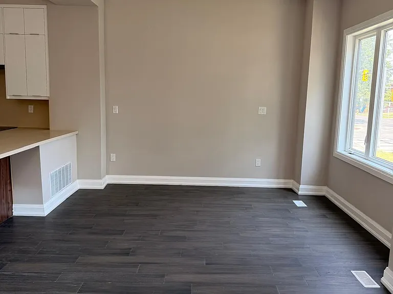 450 Midland Ave — Photo 6
