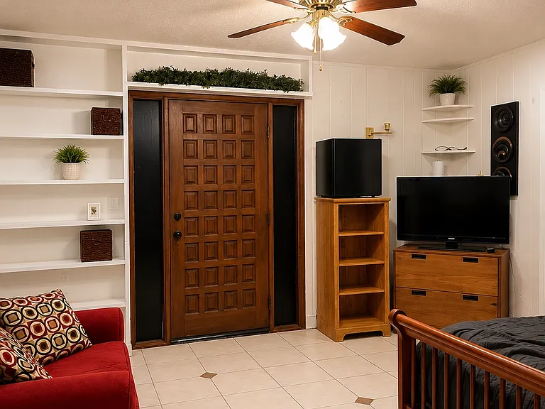 4045 E Carey Ave — Photo 14